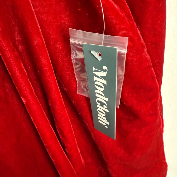 NWT Modcloth Crushed Velvet Suspender Skirt Holly Berry Red Size Small S NEW - Picture 8 of 13